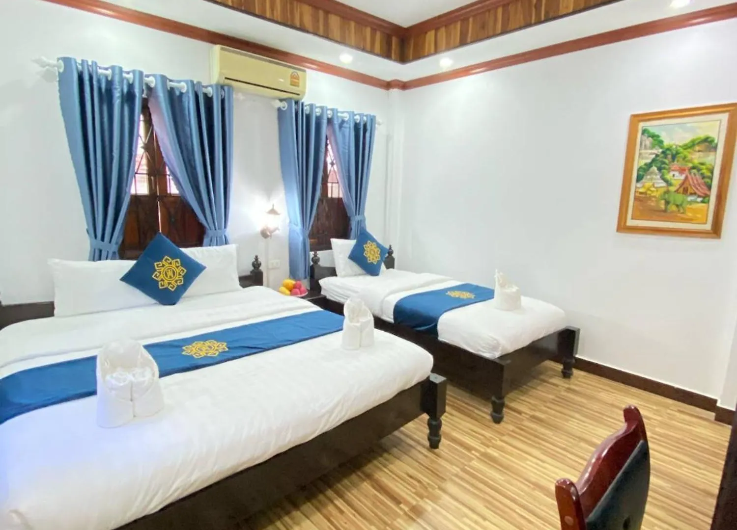 Hotel Luangprabang Singharat Place 2