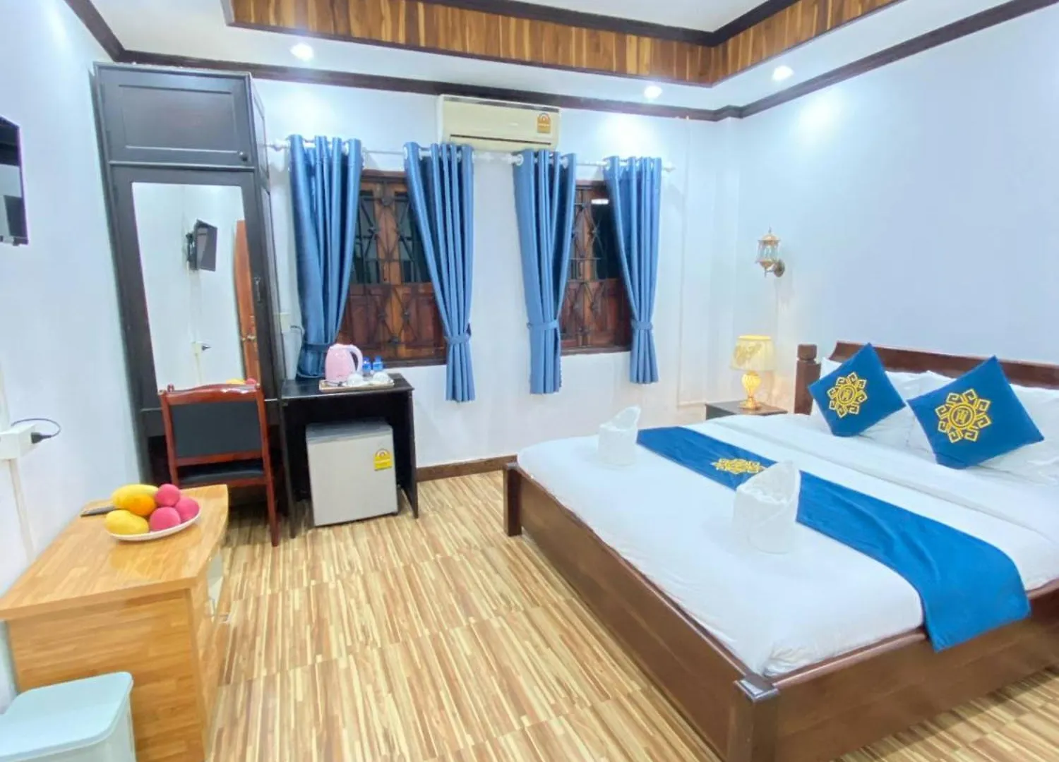** Hotel Luangprabang Singharat Place 2 Laos