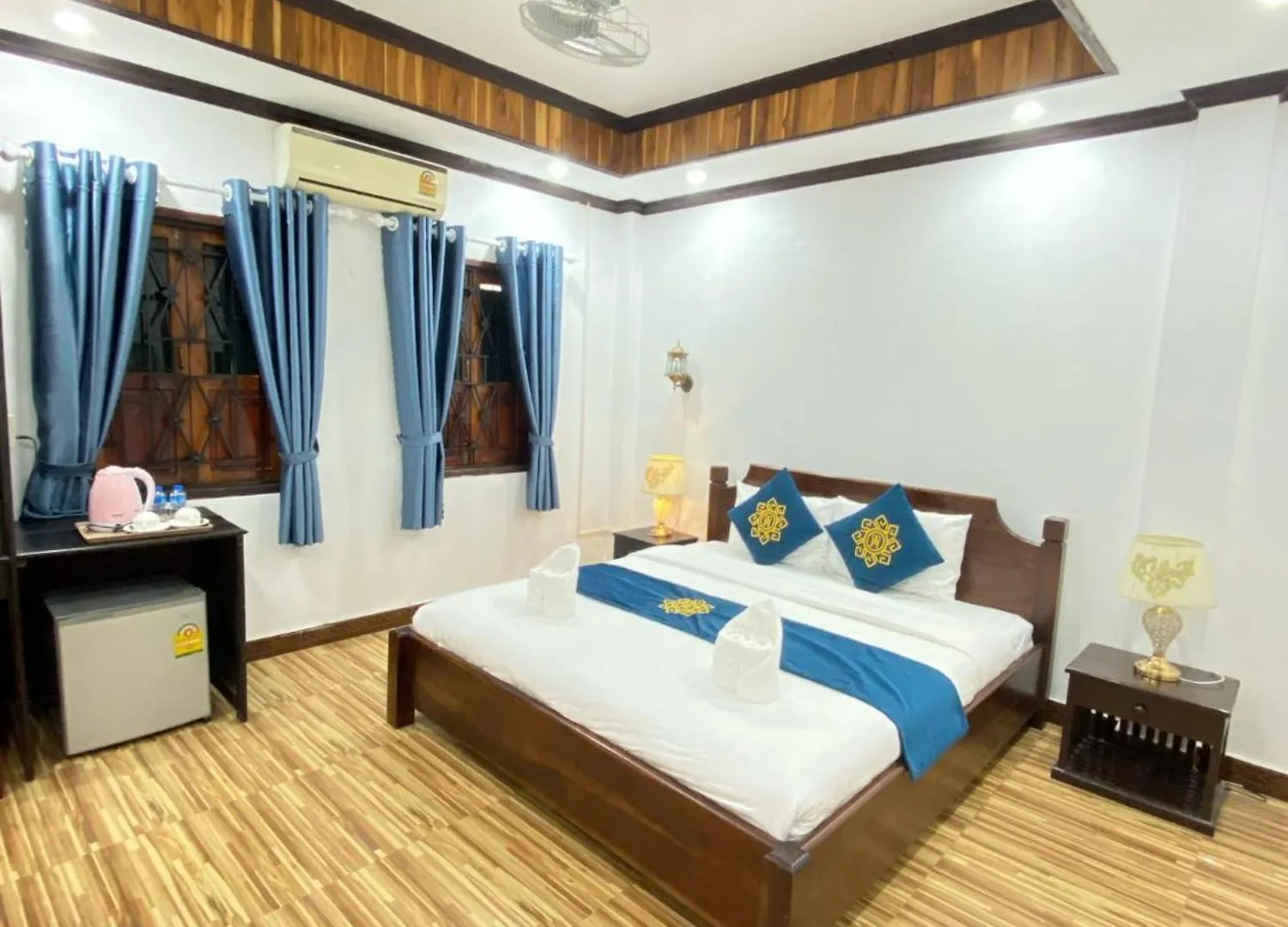 Hotel Luangprabang Singharat Place 2
