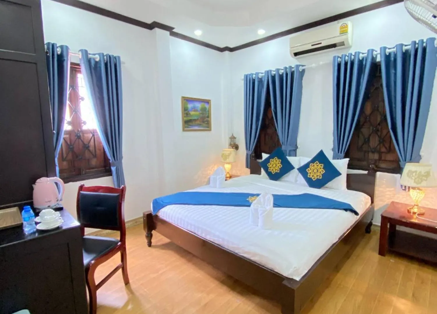 Hotel Luangprabang Singharat Place 2